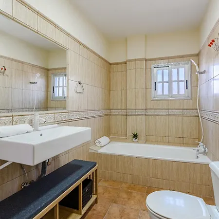3 Bedrooms Spectacular View Wifi